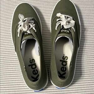 Keds Green and White Canvas Sneakers